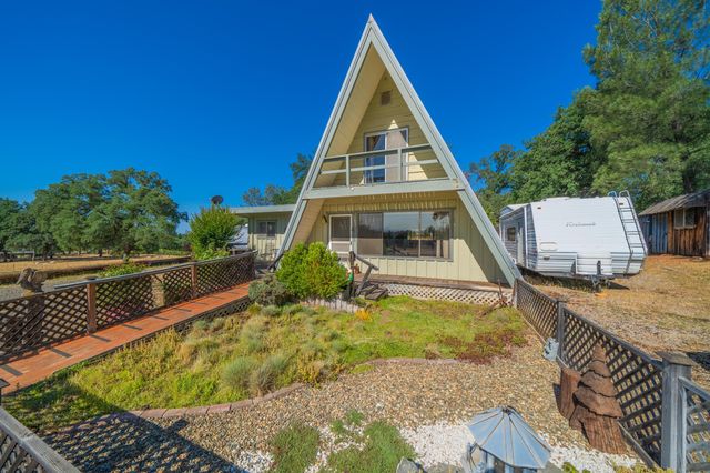 10268 Deschutes Road, Palo Cedro, CA 96073