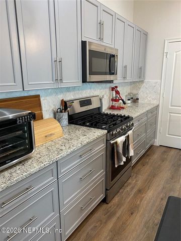 6487 SW 74TH Drive, Gainesville, FL 32608