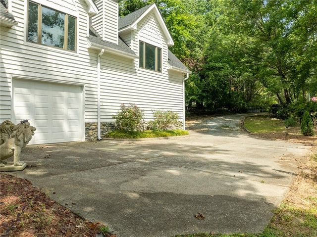 452 Brookwood Drive, Dawsonville, GA 30534