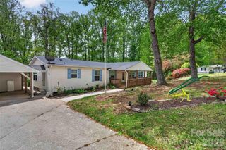 341 Sunrise Ridge Drive, Hendersonville, NC 28792