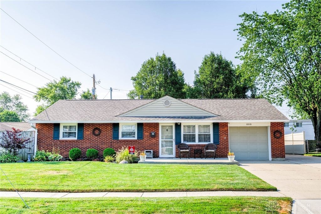 808 Stewville Drive, Vandalia, OH 45377