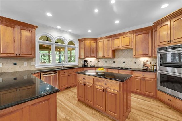 4982 Wyntergate Drive, Dunwoody, GA 30338