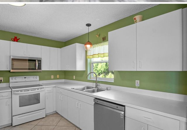 5680 Travelers Way, Fort Pierce, FL 34982