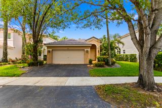 1071 Bluewood Terrace, Weston, FL 33327