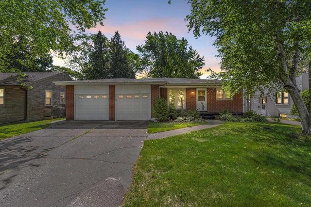121 HUDSON STREET, Green Bay, WI 54303