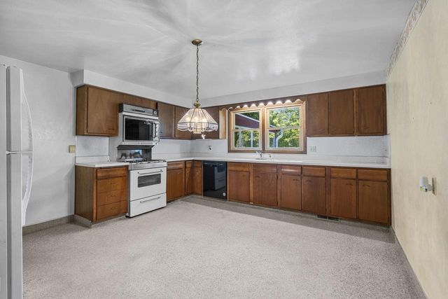 121 HUDSON STREET, Green Bay, WI 54303