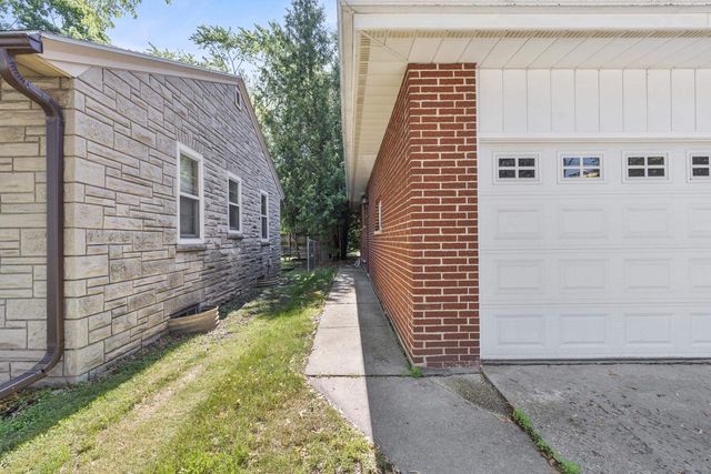 121 HUDSON STREET, Green Bay, WI 54303