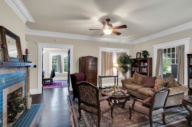 508 S 9th Street, Midlothian, TX 76065