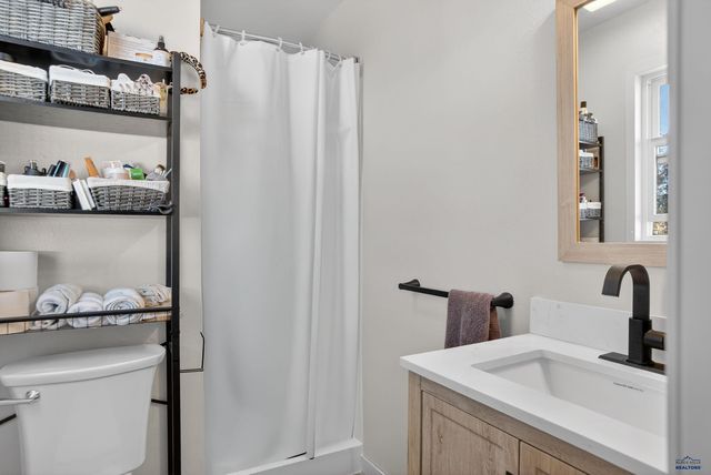 4310 PATRIOT LN, Rapid City, SD 57701