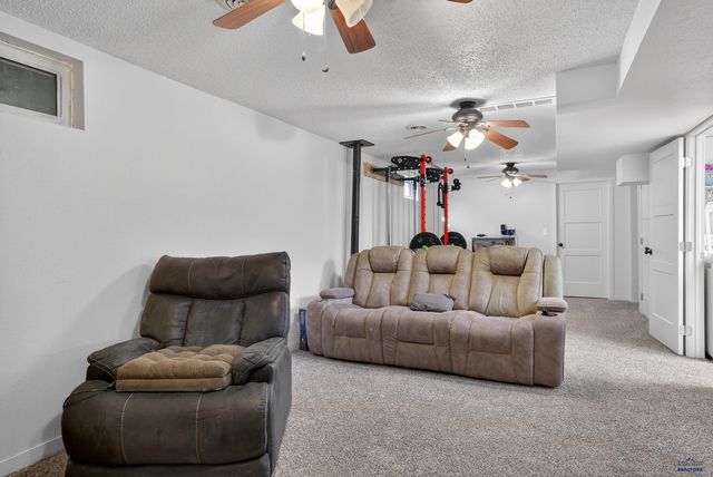 4310 PATRIOT LN, Rapid City, SD 57701