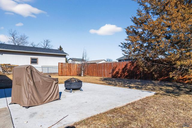 4310 PATRIOT LN, Rapid City, SD 57701