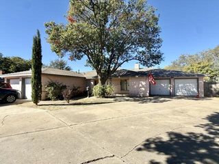 6304 Quaker Avenue, Lubbock, TX 79413
