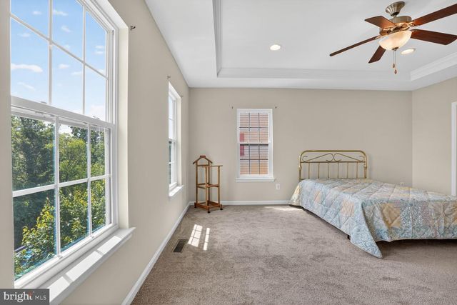 6916 KONA DR, Gainesville, VA 20155