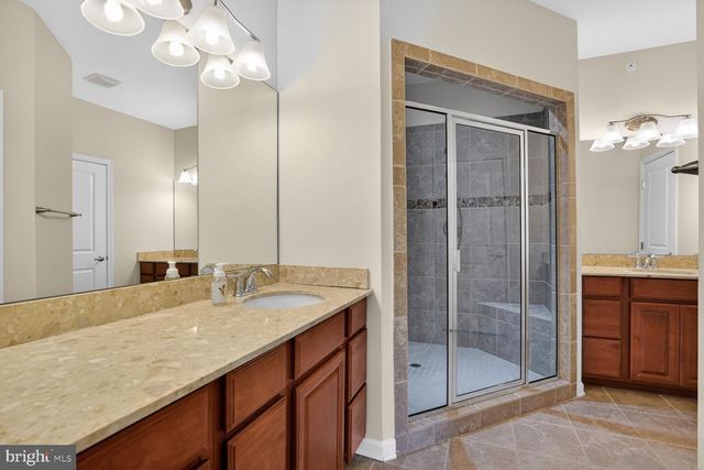 6916 KONA DR, Gainesville, VA 20155
