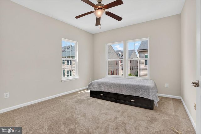 6916 KONA DR, Gainesville, VA 20155