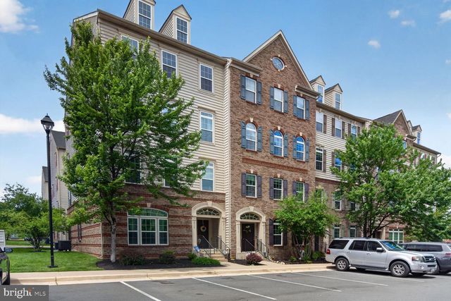 6916 KONA DR, Gainesville, VA 20155