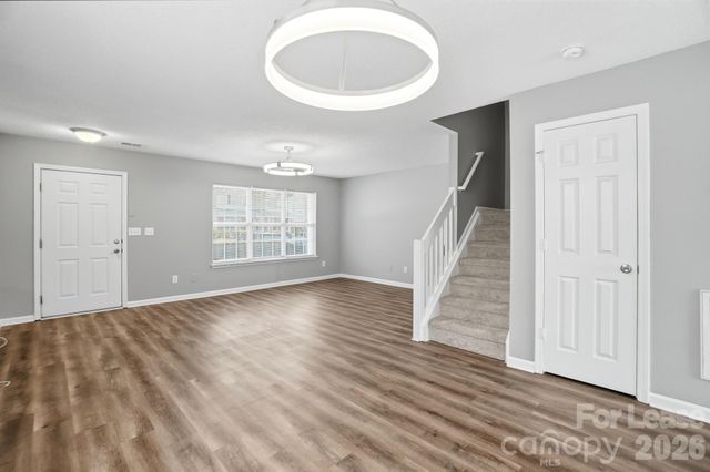 1760 Forest Side Lane, Charlotte, NC 28213