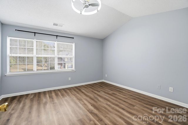 1760 Forest Side Lane, Charlotte, NC 28213