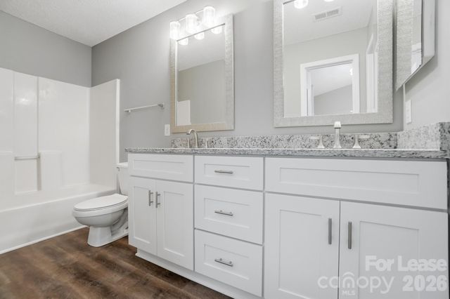 1760 Forest Side Lane, Charlotte, NC 28213