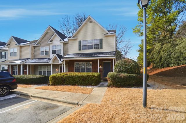 1760 Forest Side Lane, Charlotte, NC 28213