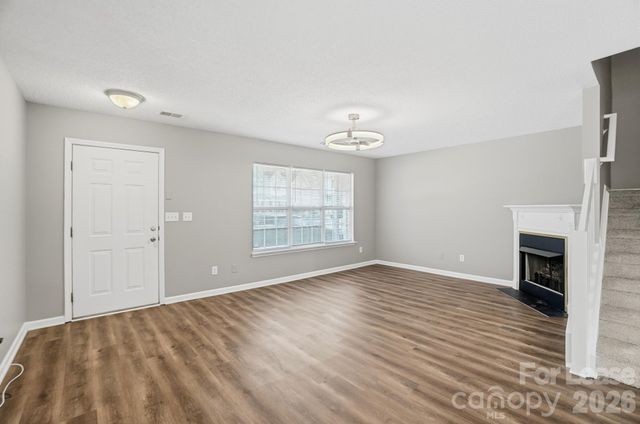 1760 Forest Side Lane, Charlotte, NC 28213