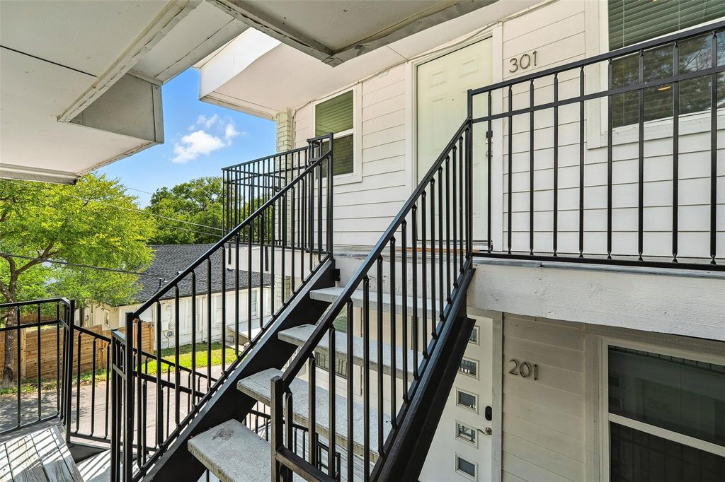 807 Blanco ST 301, Austin, TX 78703