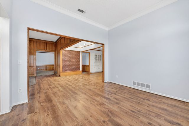 918 Green Brook Drive, Allen, TX 75002