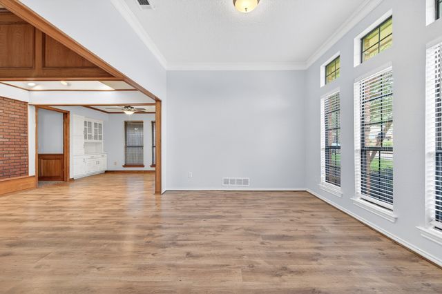 918 Green Brook Drive, Allen, TX 75002