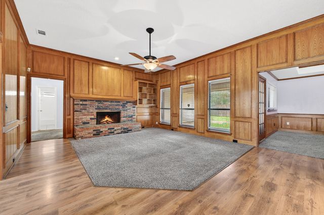 918 Green Brook Drive, Allen, TX 75002