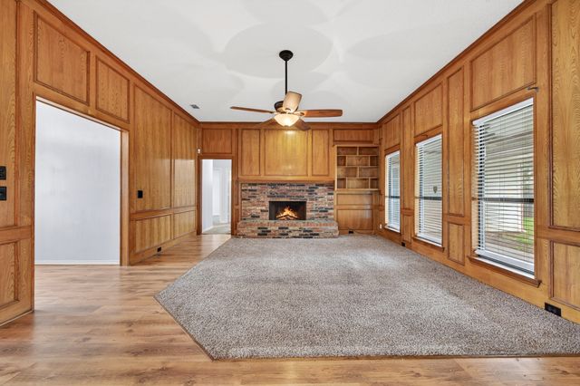 918 Green Brook Drive, Allen, TX 75002
