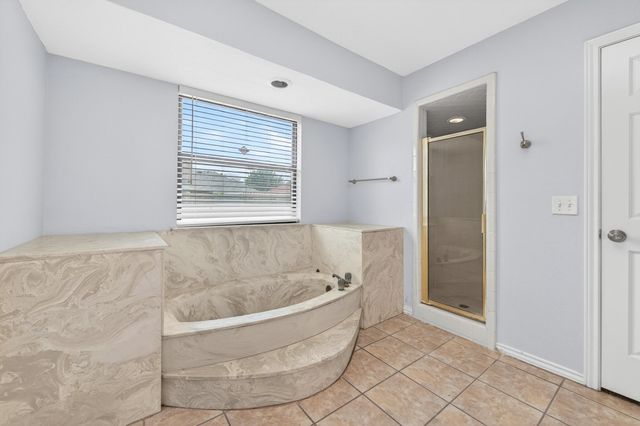 918 Green Brook Drive, Allen, TX 75002