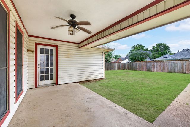 918 Green Brook Drive, Allen, TX 75002