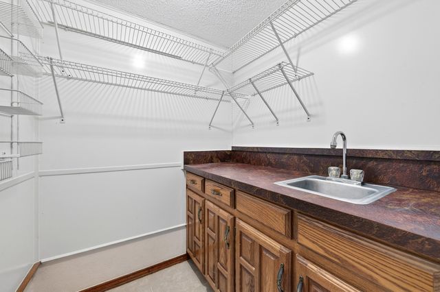 918 Green Brook Drive, Allen, TX 75002