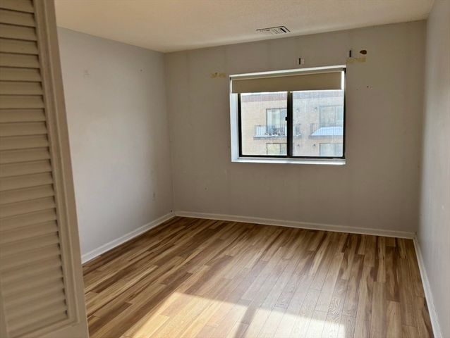 406 Broadway 301, Lynn, MA 01904