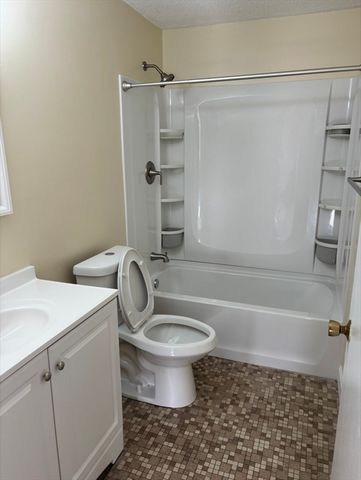 406 Broadway 301, Lynn, MA 01904
