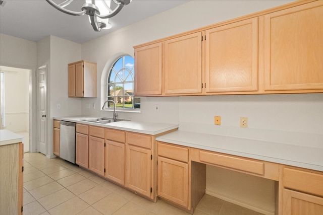 1100 Bellingham Place, Arlington, TX 76001