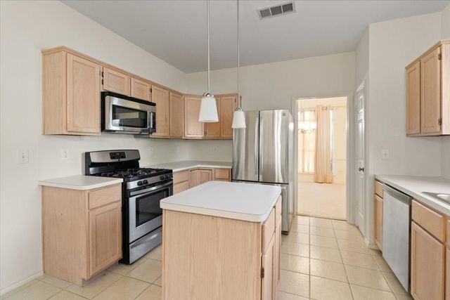 1100 Bellingham Place, Arlington, TX 76001