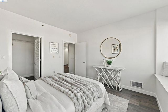 260 King Street 909, San Francisco, CA 94107