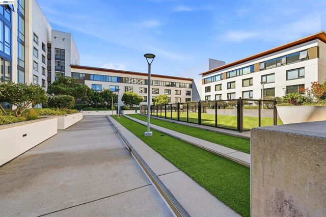 260 King Street 909, San Francisco, CA 94107