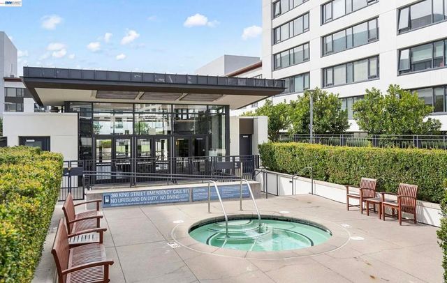 260 King Street 909, San Francisco, CA 94107