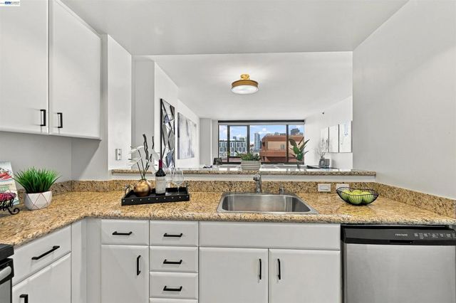 260 King Street 909, San Francisco, CA 94107
