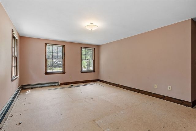 10 Tallard Road, Westford, MA 01886
