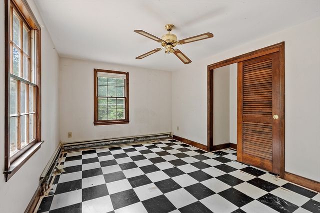 10 Tallard Road, Westford, MA 01886