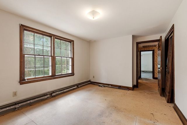 10 Tallard Road, Westford, MA 01886