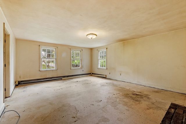 10 Tallard Road, Westford, MA 01886