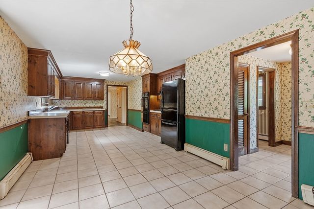 10 Tallard Road, Westford, MA 01886