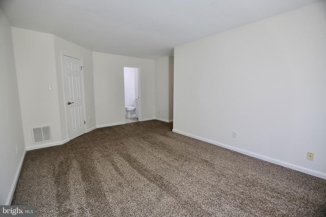 442 ATLANTA CT, Sewell, NJ 08080