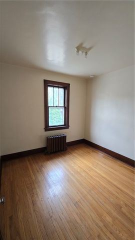 540 Brinton Ave, Trafford, PA 15085