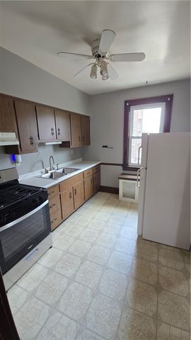 540 Brinton Ave, Trafford, PA 15085