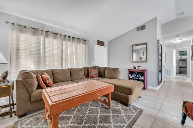 2815 Minford Street, Lancaster, CA 93536